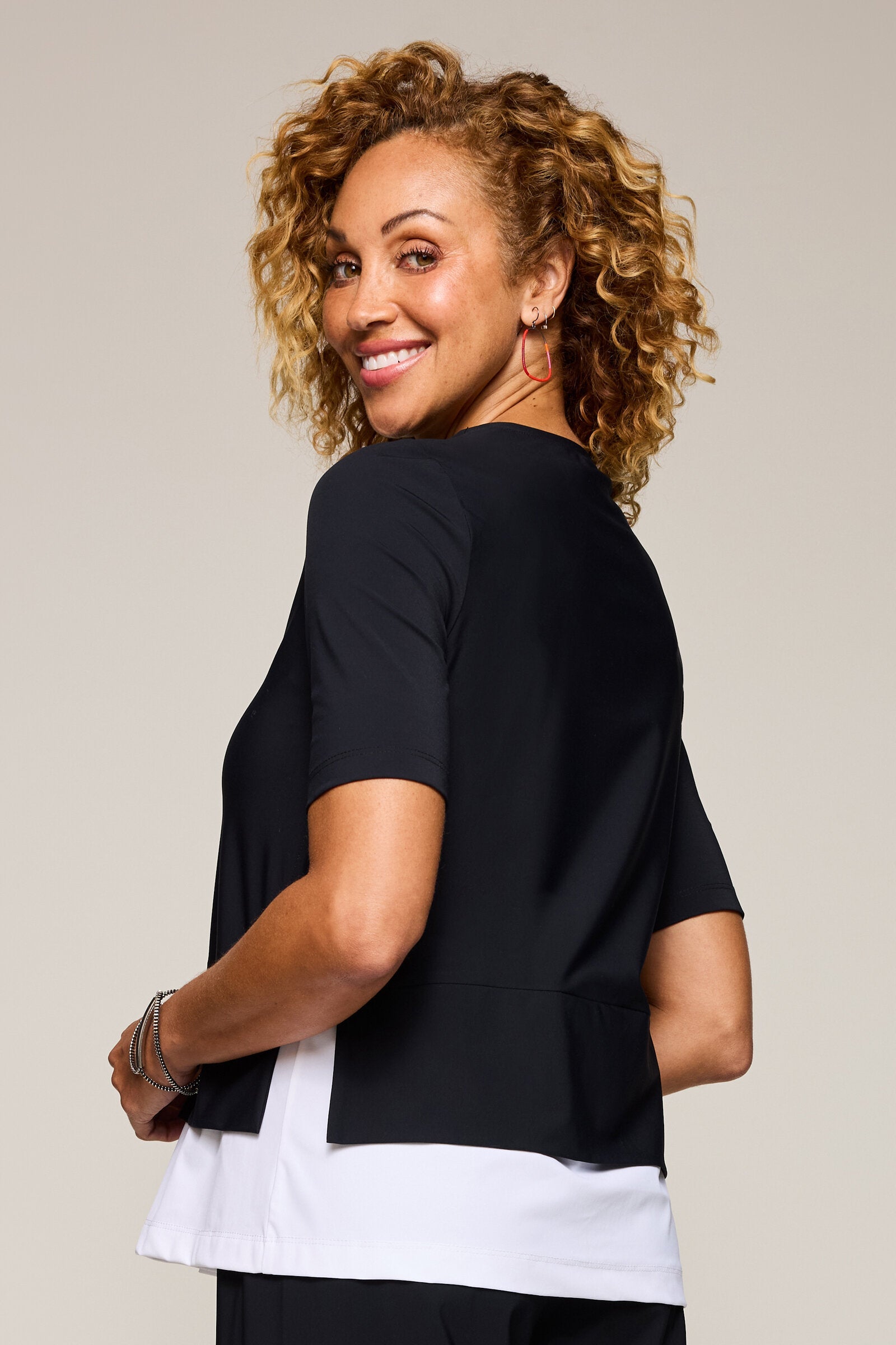 Techno in Layers Top