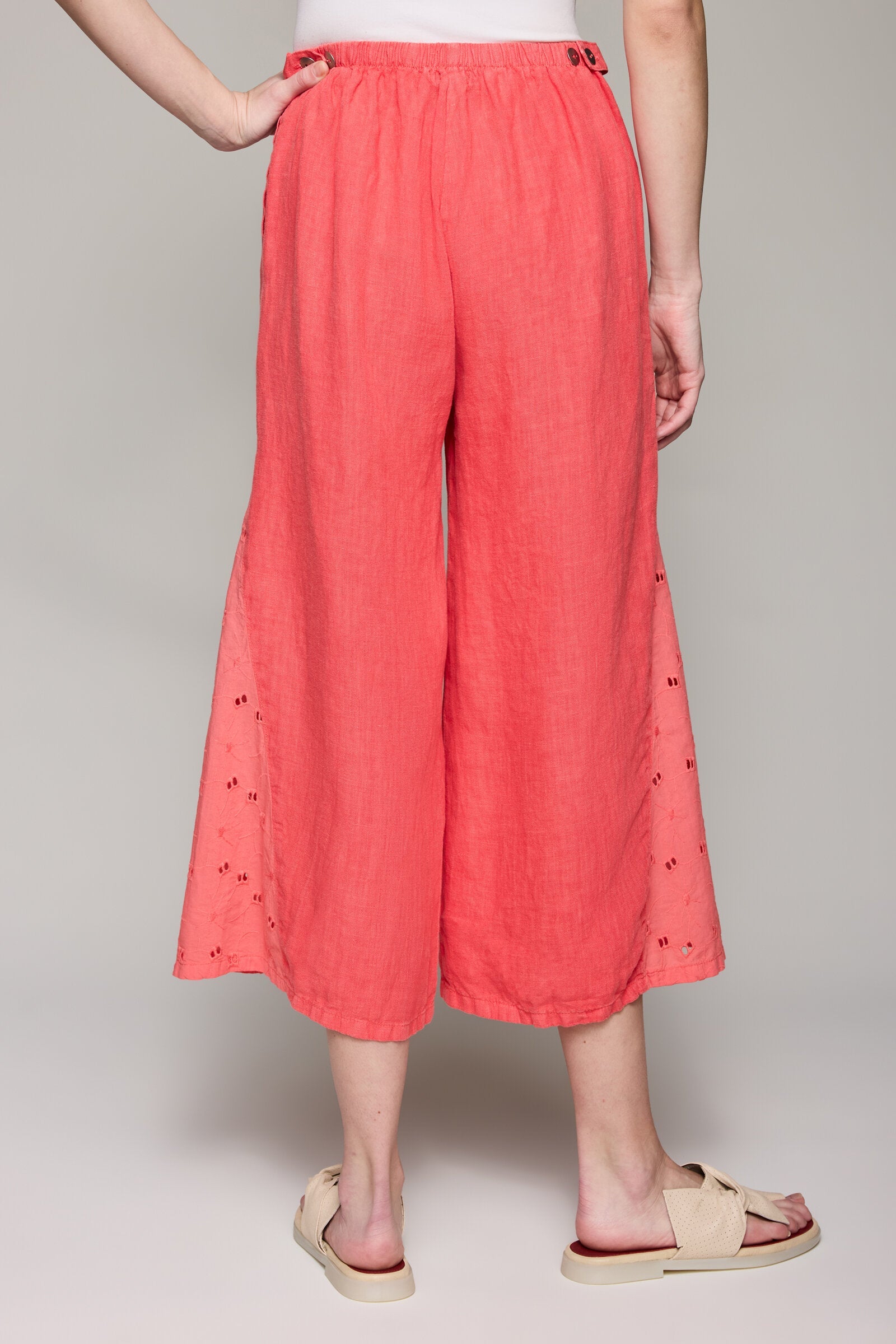 Eyelet Inset Crop Pant