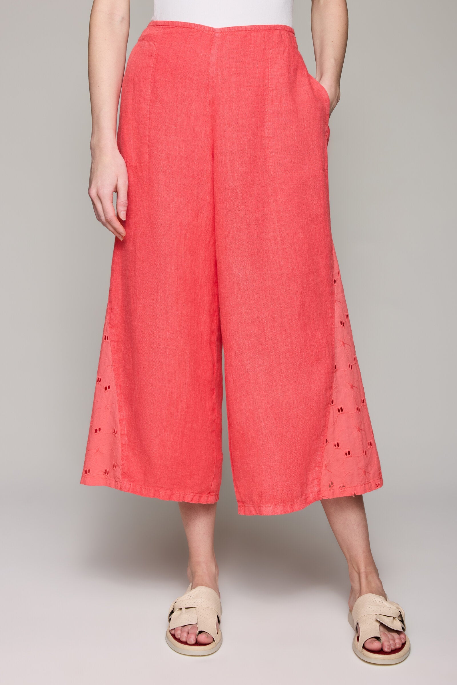 Eyelet Inset Crop Pant